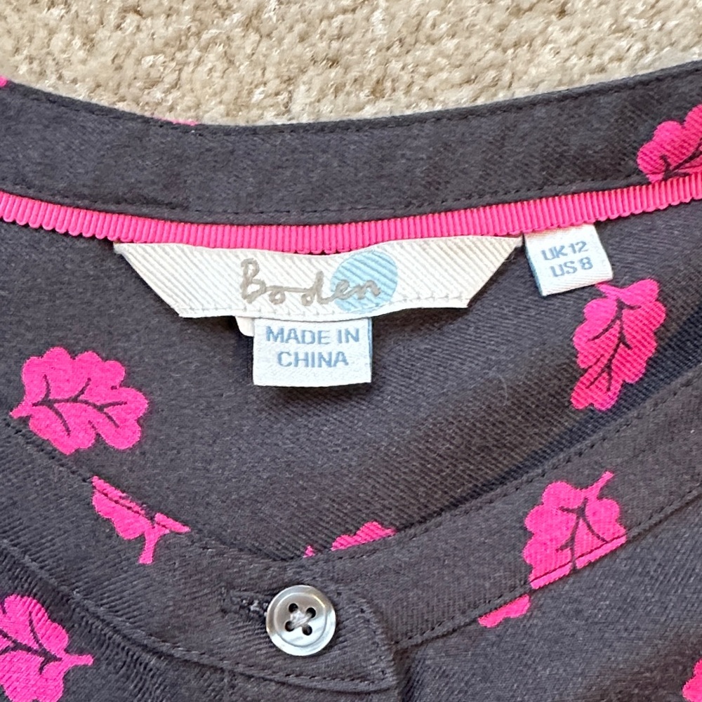 Boden Women's Black and Pink Floral Top - Picture 2 of 6